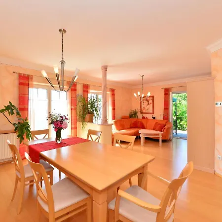 Holiday home Charming With Terrace In